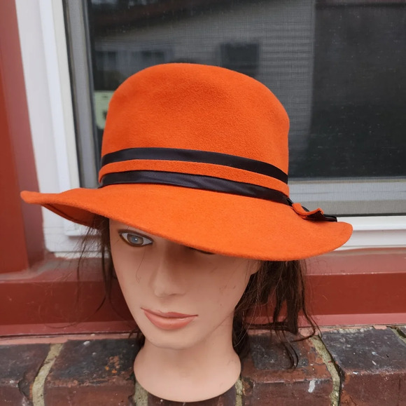 Vintage Ruth Kropyeld embellished wool‎ hat - Picture 2 of 9